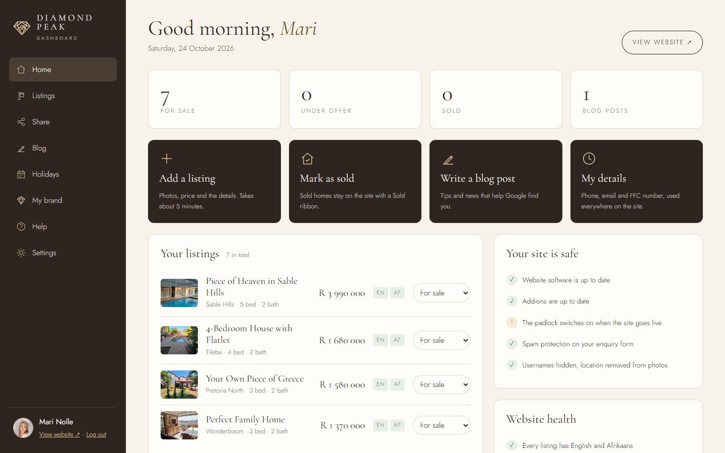 Mari's website dashboard on a laptop