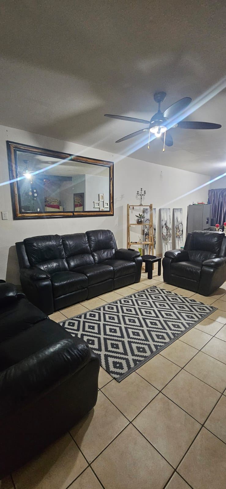 Dupleks met 2 Slaapkamers, Sinoville, Pretoria-Noord